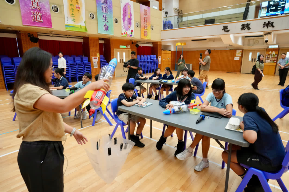 ｜文匯網｜香港｜黎家盈升空激發航天熱潮　將軍澳一小學辦水火箭回收課堂 
